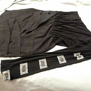 Dots | 3X black and silver dress. With jewels on the sleeve.